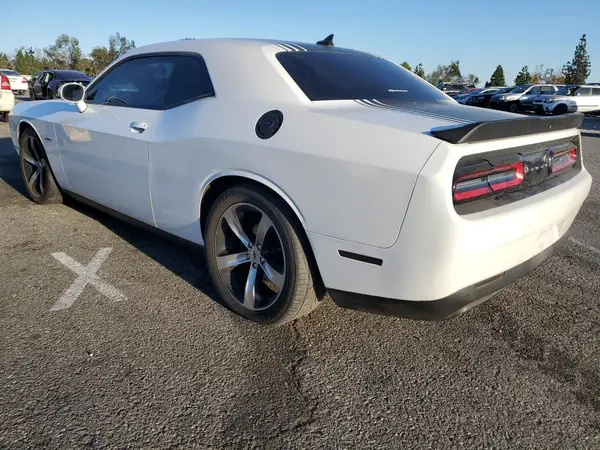 2C3CDZBT8JH305633 2018 DODGE CHALLENGER - Image 2