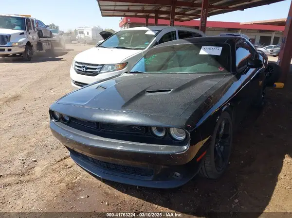 2C3CDZBT8JH318110 2018 DODGE CHALLENGER - Image 2