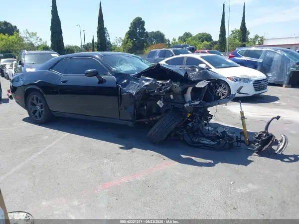 2C3CDZBT8KH574054 2019 DODGE CHALLENGER - Image 1