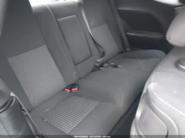 2C3CDZBT8KH631806 2019 DODGE CHALLENGER - Image 8