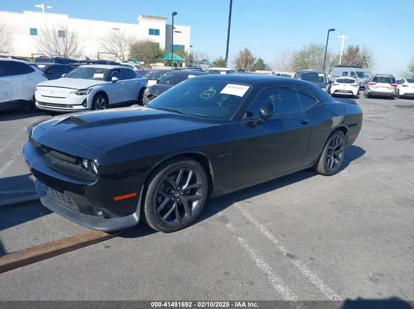 2C3CDZBT8LH118959 2020 DODGE CHALLENGER - Image 2
