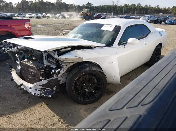 2C3CDZBT8LH125216 2020 DODGE CHALLENGER - Image 2
