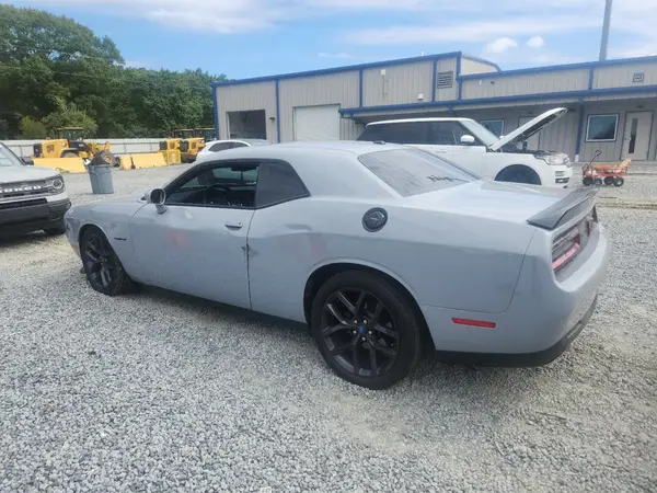 2C3CDZBT8MH539050 2021 DODGE CHALLENGER - Image 2
