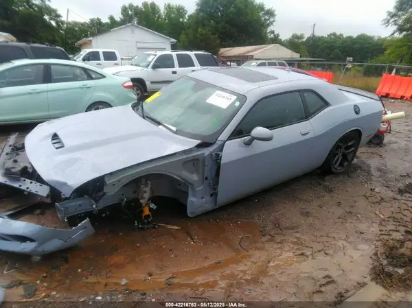 2C3CDZBT8MH564773 2021 DODGE CHALLENGER - Image 2