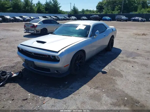 2C3CDZBT8NH105504 2022 DODGE CHALLENGER - Image 2