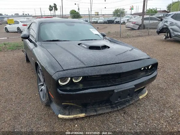 2C3CDZBT8PH515268 2023 DODGE CHALLENGER - Image 1