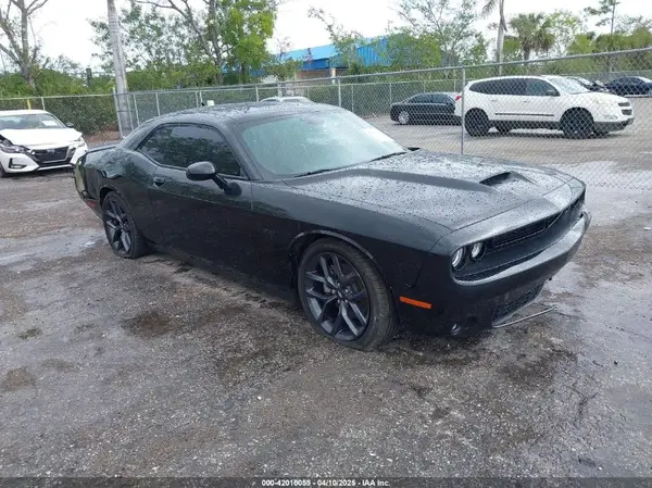 2C3CDZBT8PH605892 2023 DODGE CHALLENGER - Image 1