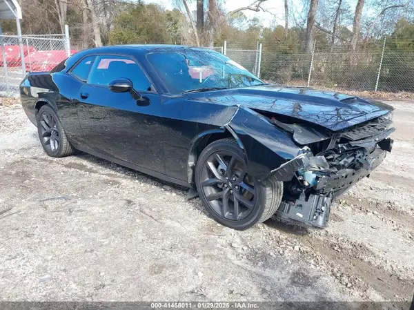 2C3CDZBT8PH614768 2023 DODGE CHALLENGER - Image 1