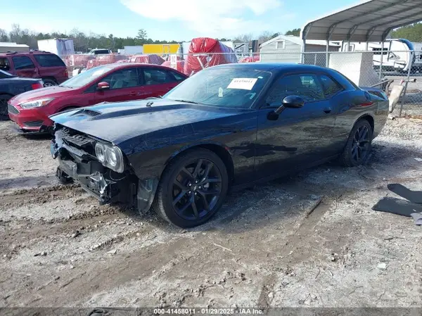 2C3CDZBT8PH614768 2023 DODGE CHALLENGER - Image 2