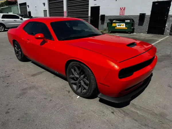 2C3CDZBT8PH662545 2023 DODGE CHALLENGER - Image 1