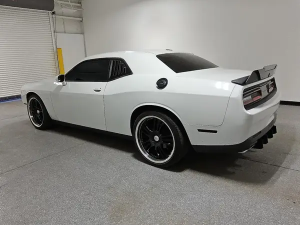 2C3CDZBT9GH108446 2016 DODGE CHALLENGER - Image 2