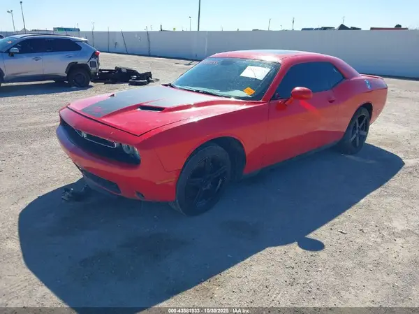 2C3CDZBT9GH125327 2016 DODGE CHALLENGER - Image 2