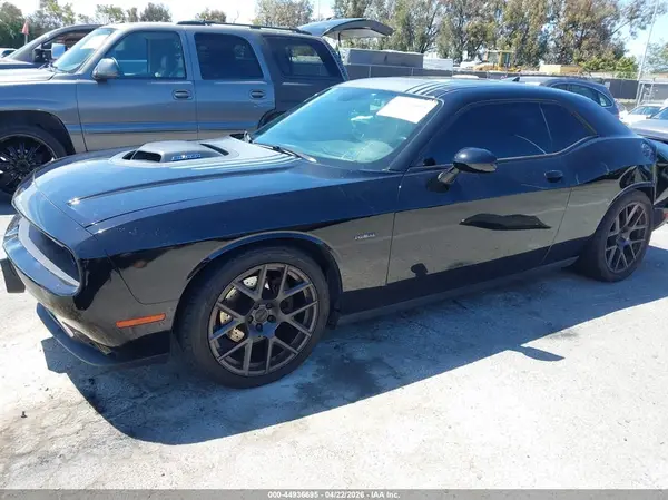 2C3CDZBT9GH164905 2016 DODGE CHALLENGER - Image 2