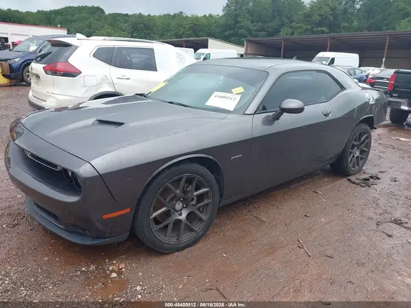 2C3CDZBT9GH256516 2016 DODGE CHALLENGER - Image 2
