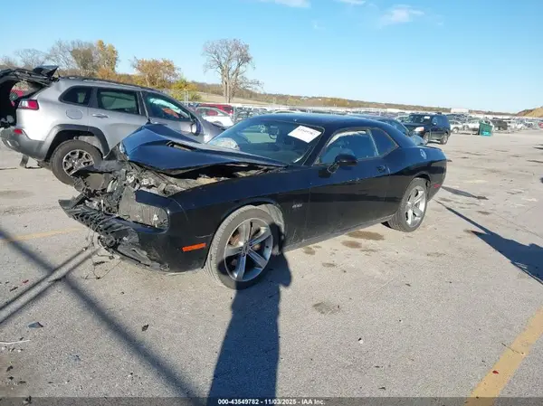 2C3CDZBT9HH568627 2017 DODGE CHALLENGER - Image 2