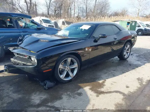 2C3CDZBT9HH568806 2017 DODGE CHALLENGER - Image 2