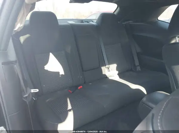 2C3CDZBT9HH568806 2017 DODGE CHALLENGER - Image 8