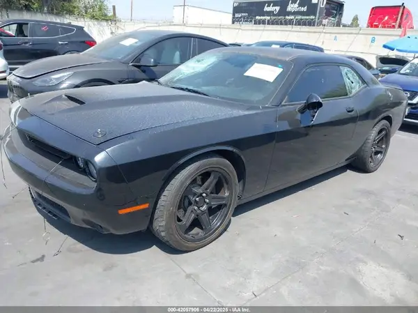 2C3CDZBT9HH594323 2017 DODGE CHALLENGER - Image 2