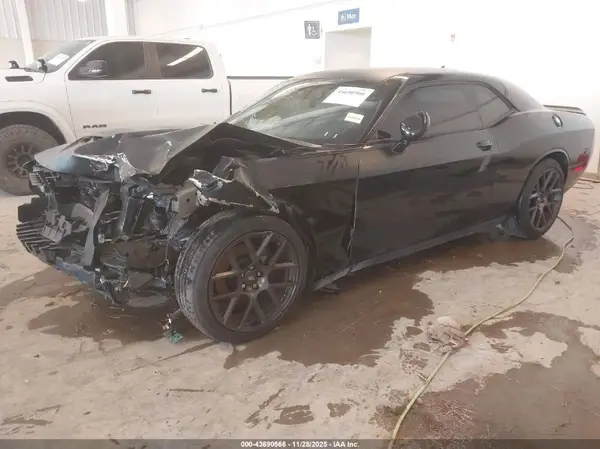 2C3CDZBT9HH628938 2017 DODGE CHALLENGER - Image 2