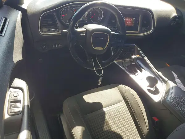 2C3CDZBT9HH658506 2017 DODGE CHALLENGER - Image 8
