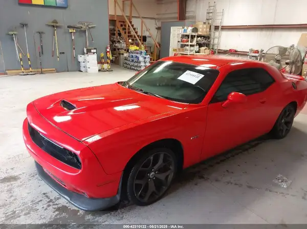 2C3CDZBT9KH627697 2019 DODGE CHALLENGER - Image 2
