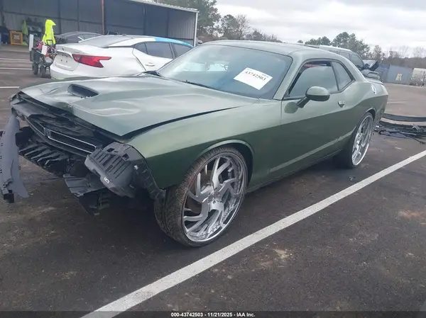 2C3CDZBT9KH752196 2019 DODGE CHALLENGER - Image 2
