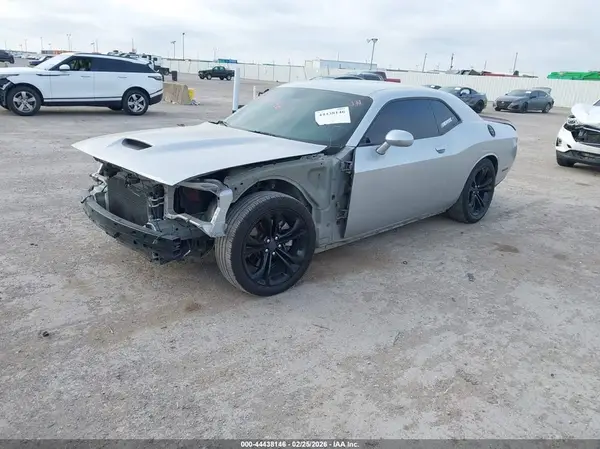 2C3CDZBT9LH124723 2020 DODGE CHALLENGER - Image 2