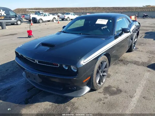 2C3CDZBT9MH560330 2021 DODGE CHALLENGER - Image 2