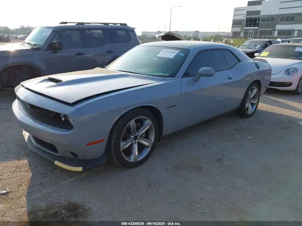 2C3CDZBT9NH218684 2022 DODGE CHALLENGER - Image 2