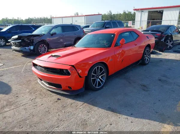 2C3CDZBT9PH528451 2023 DODGE CHALLENGER - Image 2