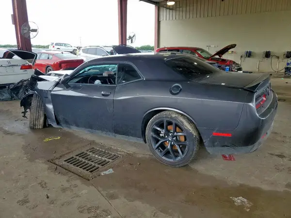2C3CDZBT9PH658469 2023 DODGE CHALLENGER - Image 2