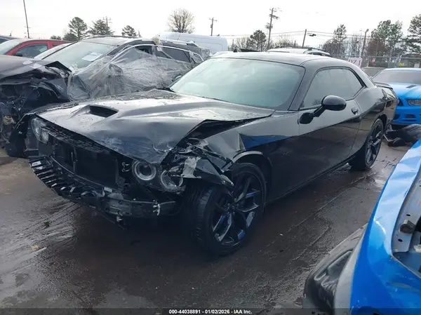 2C3CDZBT9PH695991 2023 DODGE CHALLENGER - Image 2