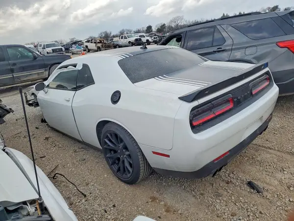 2C3CDZBTXGH201556 2016 DODGE CHALLENGER - Image 2