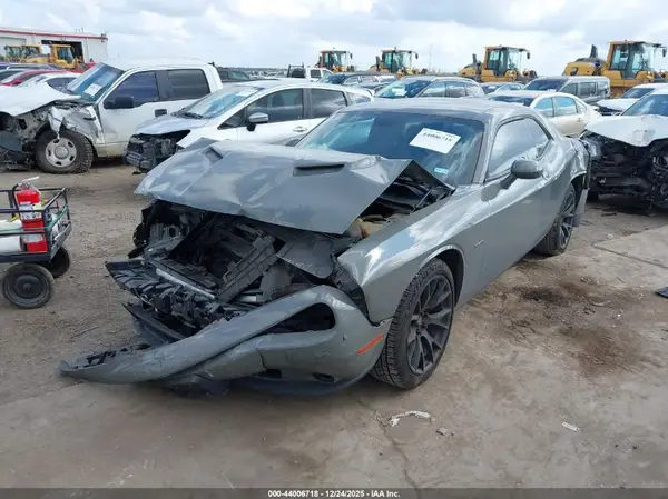 2C3CDZBTXHH555532 2017 DODGE CHALLENGER - Image 2