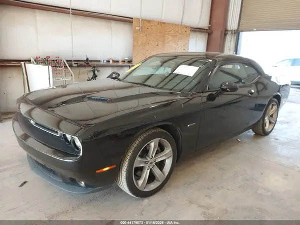 2C3CDZBTXHH658739 2017 DODGE CHALLENGER - Image 2
