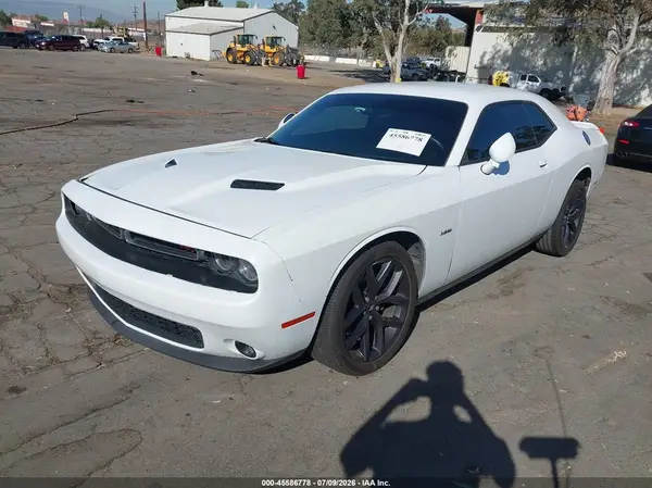 2C3CDZBTXJH123920 2018 DODGE CHALLENGER - Image 2