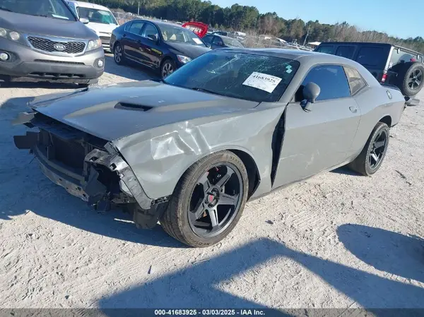 2C3CDZBTXJH286910 2018 DODGE CHALLENGER - Image 2