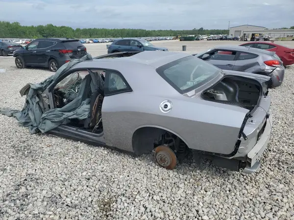 2C3CDZBTXJH300661 2018 DODGE CHALLENGER - Image 2