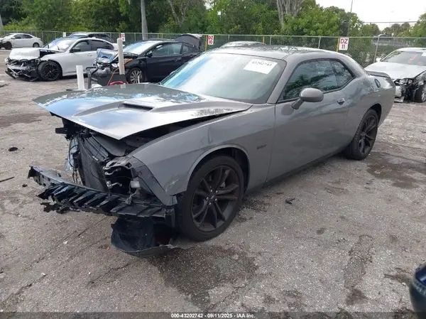 2C3CDZBTXJH311594 2018 DODGE CHALLENGER - Image 2