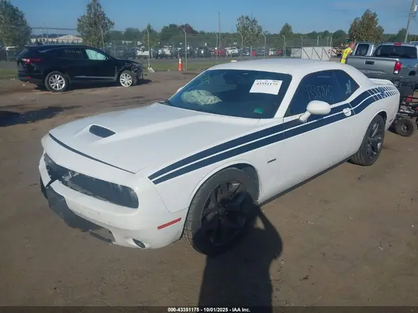 2C3CDZBTXKH606390 2019 DODGE CHALLENGER - Image 2