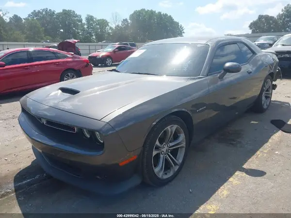 2C3CDZBTXLH243719 2020 DODGE CHALLENGER - Image 2