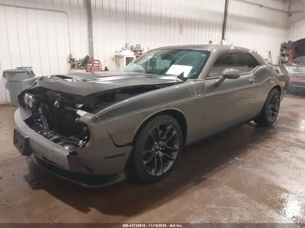 2C3CDZBTXPH692825 2023 DODGE CHALLENGER - Image 2
