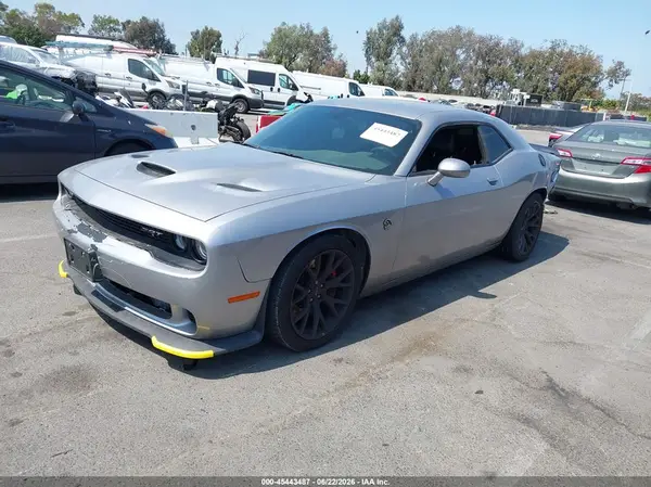 2C3CDZC91GH152945 2016 DODGE CHALLENGER - Image 2