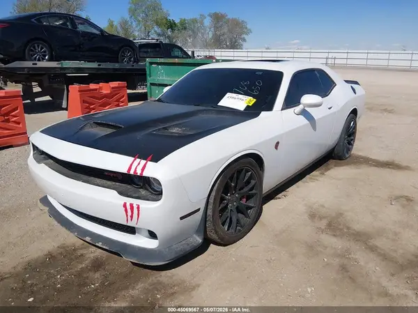 2C3CDZC91GH217325 2016 DODGE CHALLENGER - Image 2