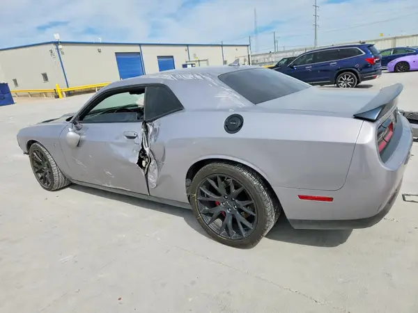 2C3CDZC92GH117167 2016 DODGE CHALLENGER - Image 2