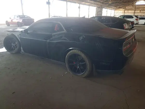 2C3CDZC92GH245067 2016 DODGE CHALLENGER - Image 2