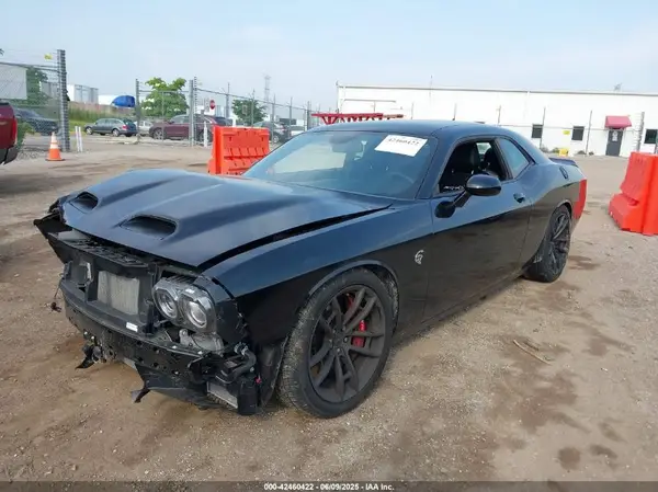 2C3CDZC92PH558586 2023 DODGE CHALLENGER - Image 2