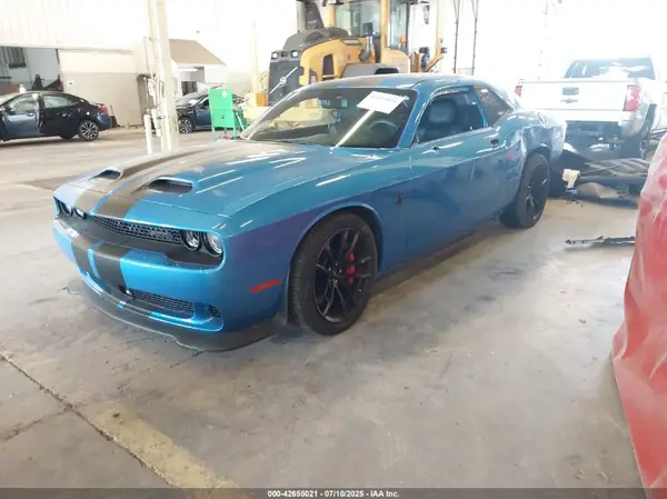 2C3CDZC93PH586297 2023 DODGE CHALLENGER - Image 2
