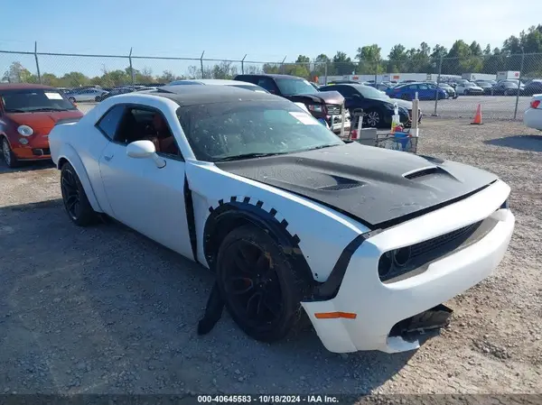 2C3CDZC94JH130459 2018 DODGE CHALLENGER - Image 1