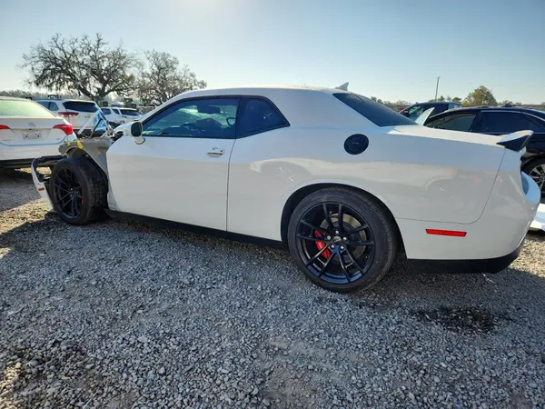 2C3CDZC94PH610039 2023 DODGE CHALLENGER - Image 2